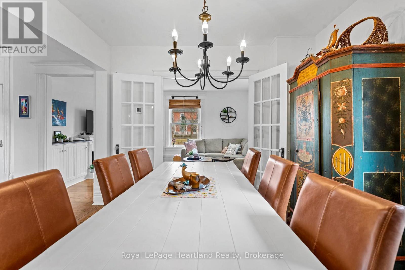 122 Nelson Street E, Goderich (Goderich (Town)), ON - Indoor Photo Showing Dining Room