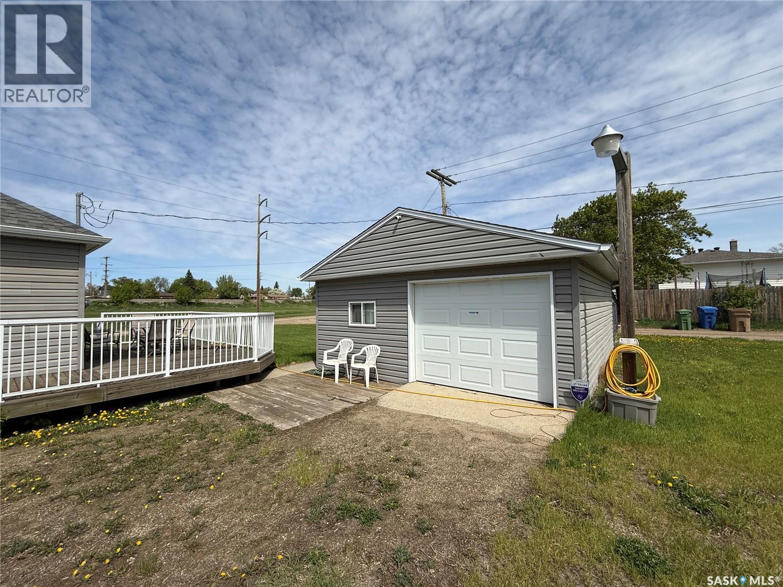 2009 Connaught Street, Regina, SK - Outdoor With Exterior
