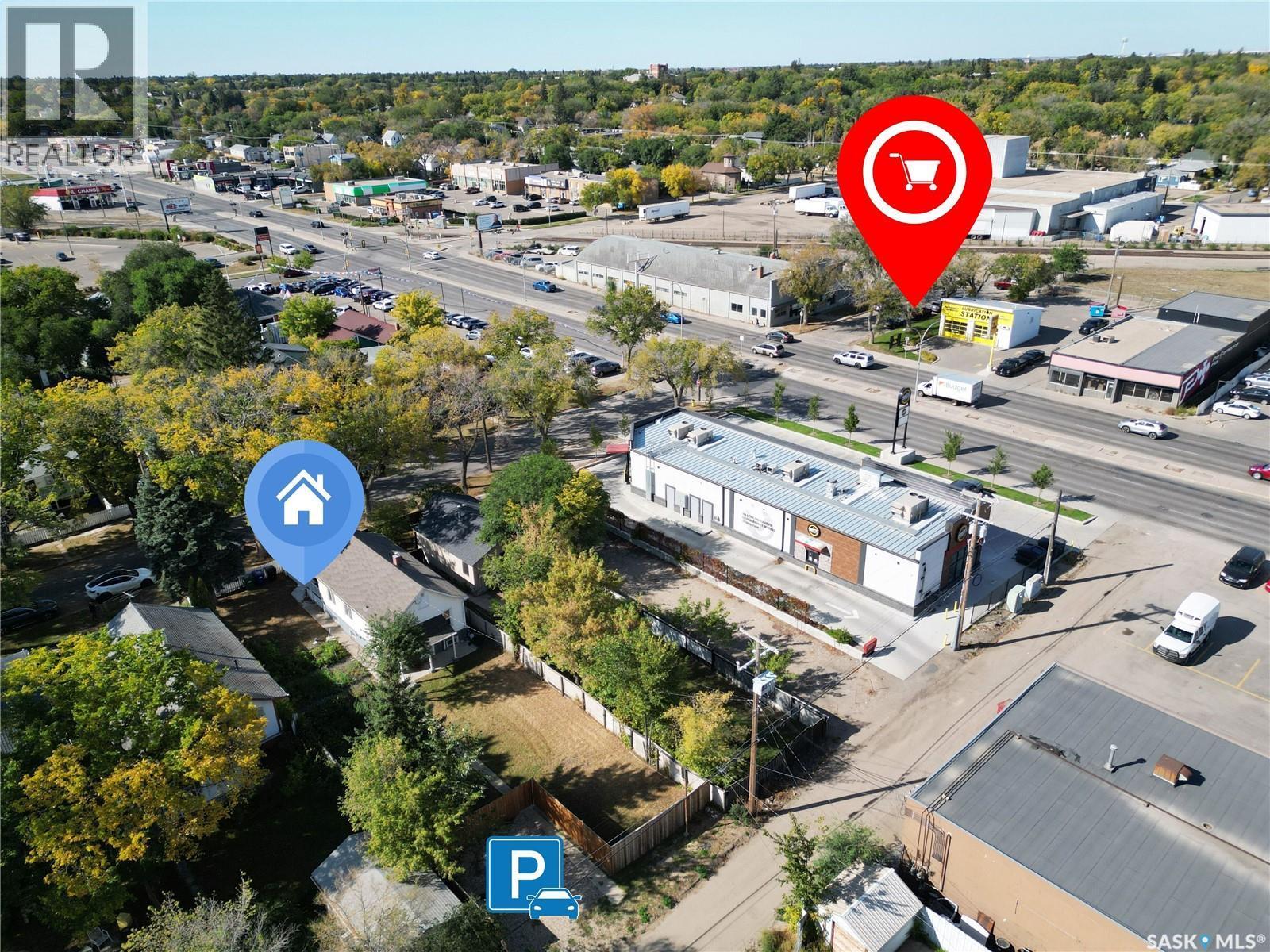 114 E Avenue S, Saskatoon, SK - Outdoor With View