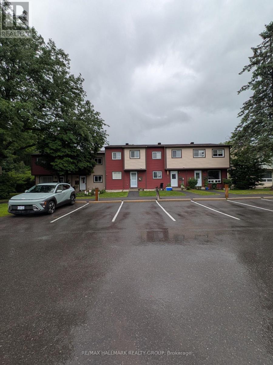 119 Teal Crescent, Ottawa, ON - Outdoor With Facade