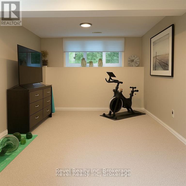 89 Trout Lane, Tiny, ON - Indoor