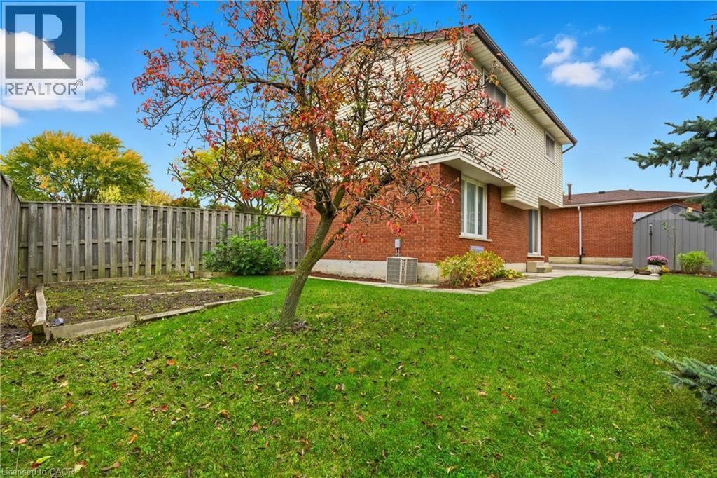 28 Bacall Crescent, Hamilton, ON - Outdoor