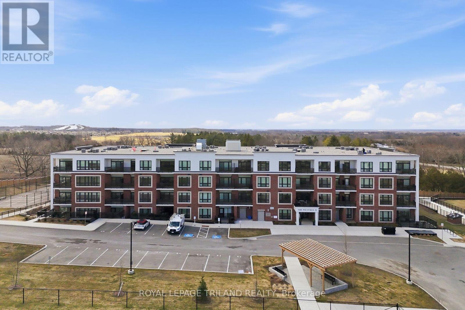 310 - 1560 Upper West Avenue, London South (South B), ON - Outdoor