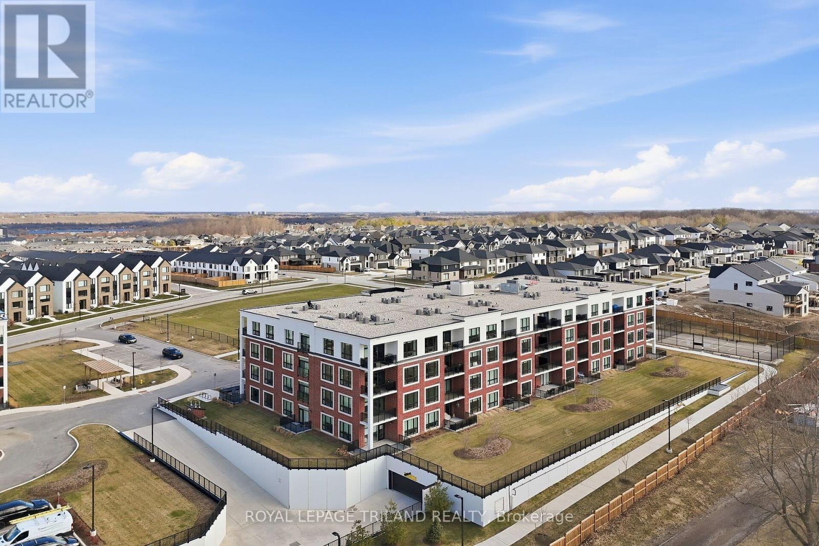 310 - 1560 Upper West Avenue, London South (South B), ON - Outdoor With View