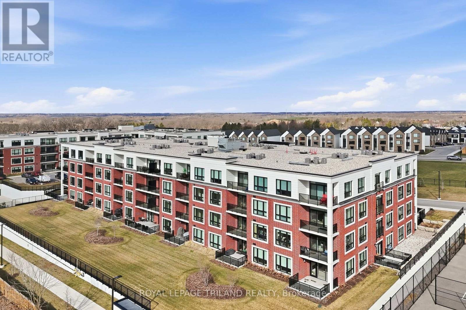 310 - 1560 Upper West Avenue, London South (South B), ON -