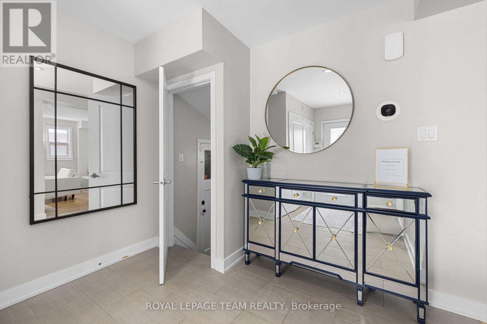 433 Dawson Avenue, Ottawa, ON - Indoor Photo Showing Other Room
