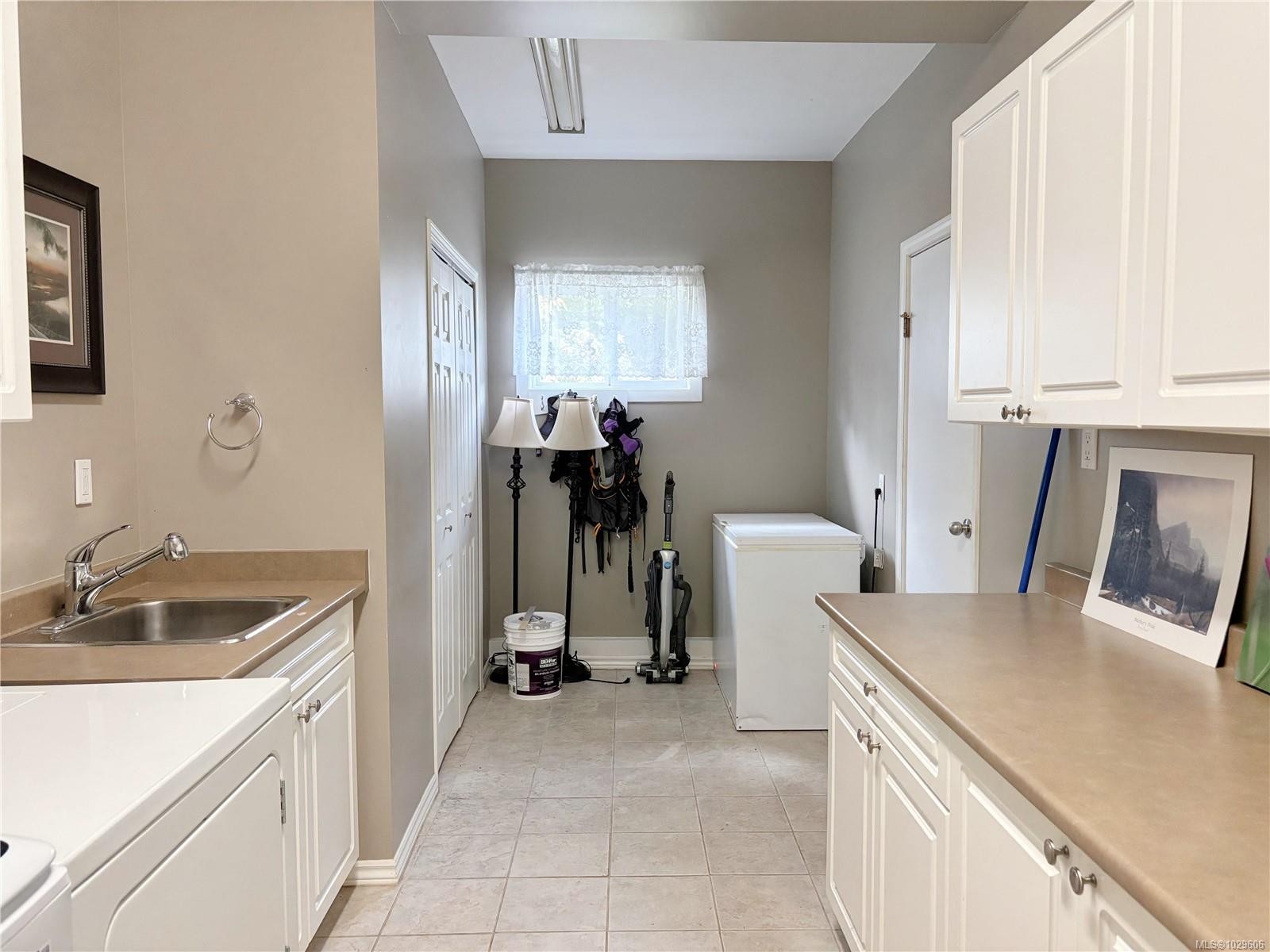 529 Cedar Cres, Gold River, BC