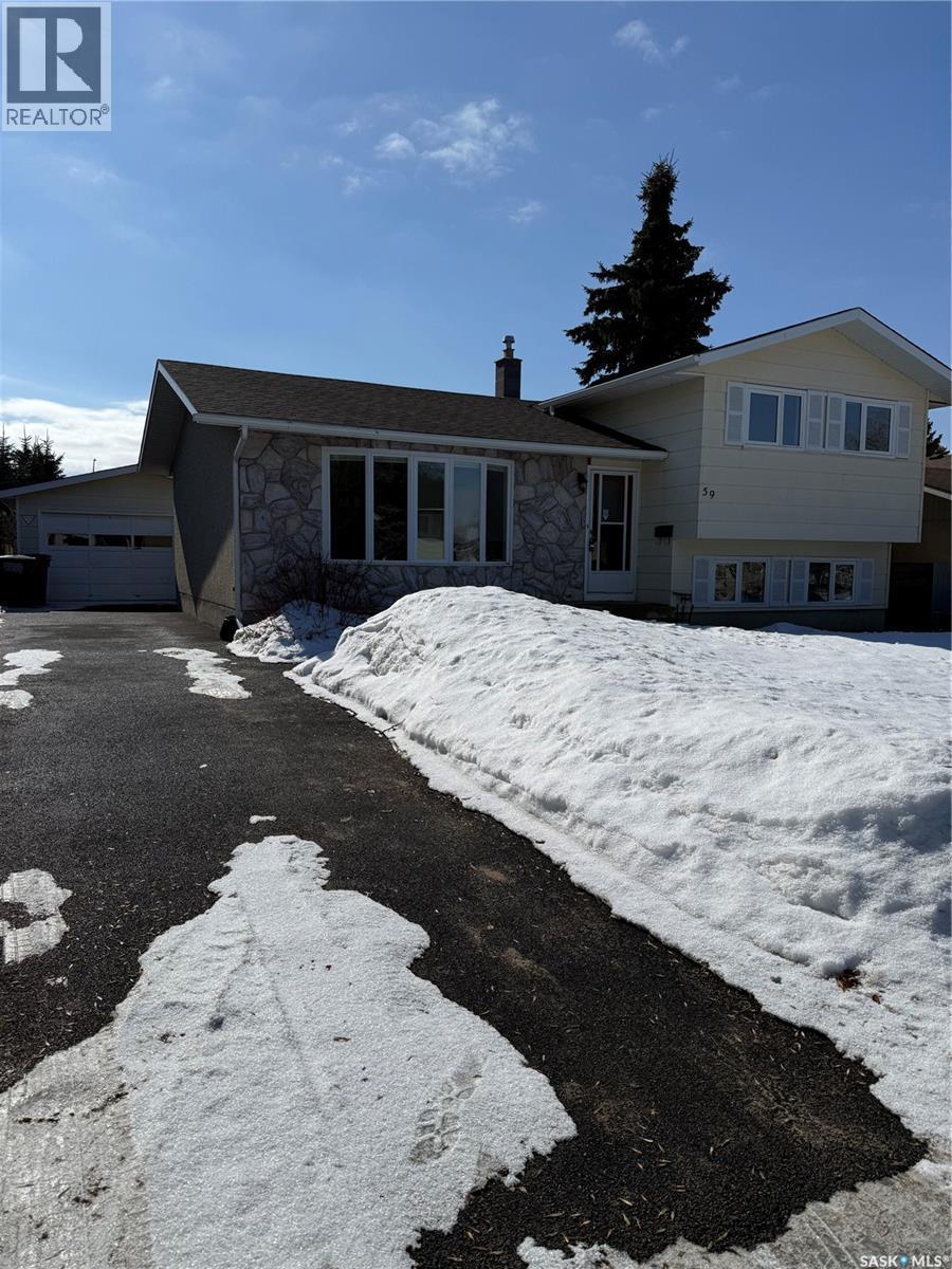 59 Mcdougall Crescent, Saskatoon, SK - Outdoor