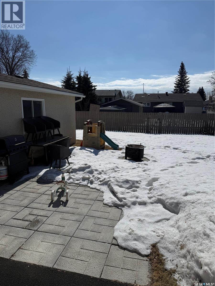 59 Mcdougall Crescent, Saskatoon, SK - Outdoor