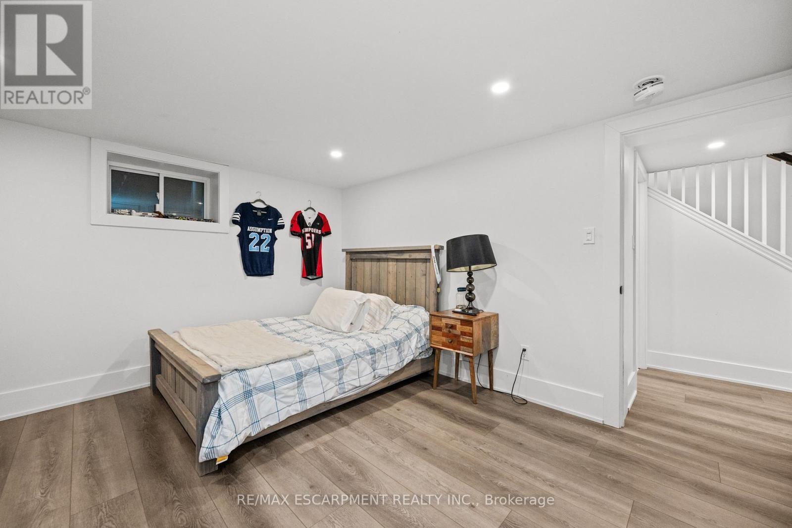 1390 Halifax Place, Burlington, ON - Indoor Photo Showing Bedroom