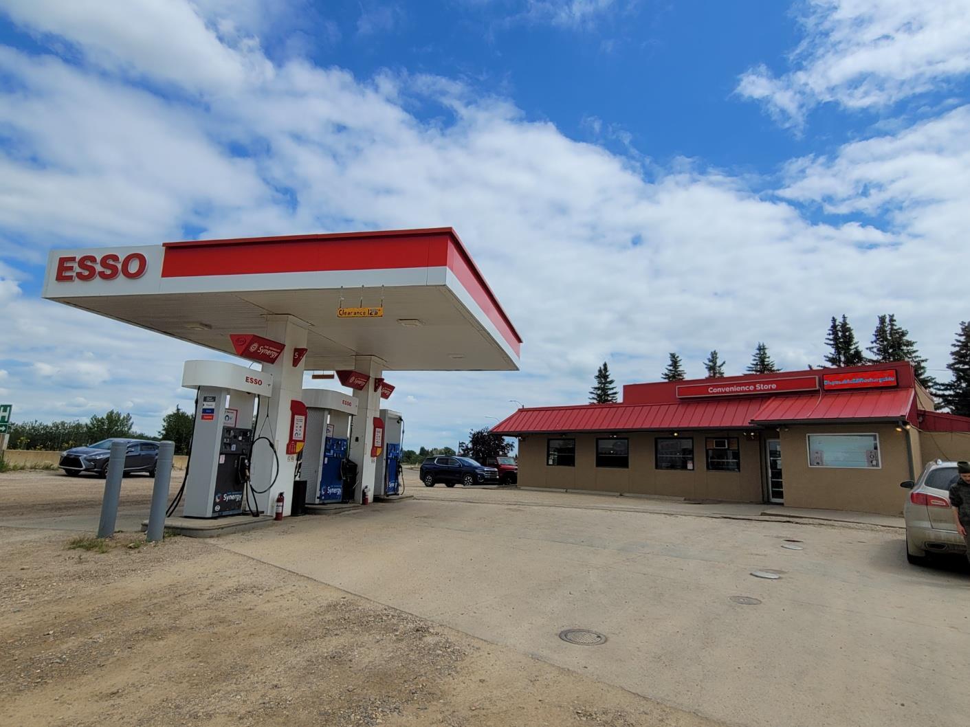 521 14 Ave, Wainwright, AB