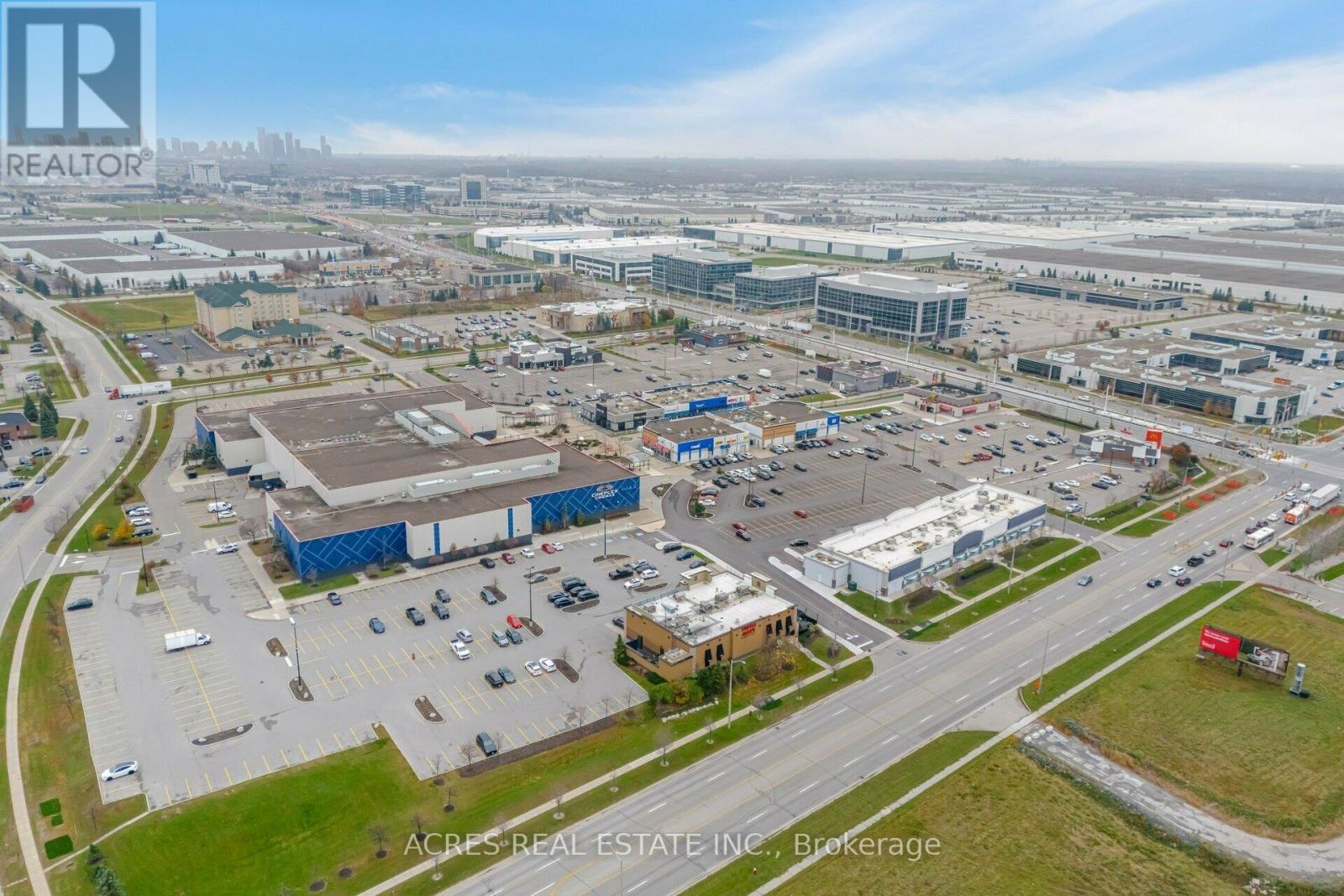 70 Superior Boulevard, Mississauga, ON