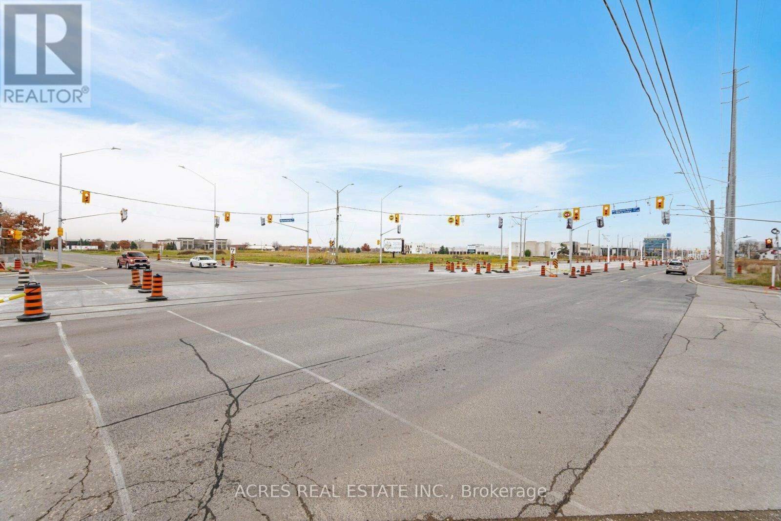 70 Superior Boulevard, Mississauga, ON
