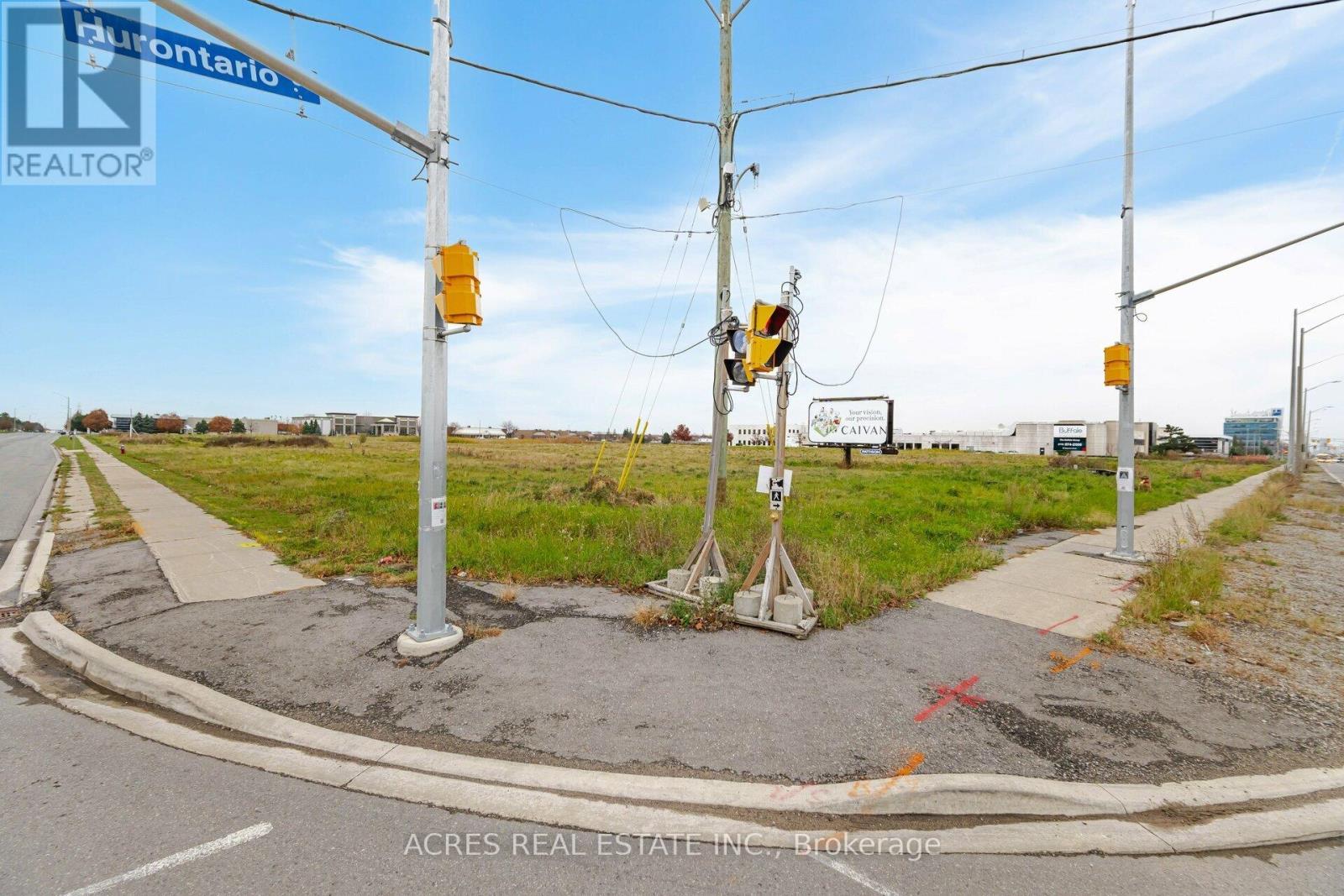 70 Superior Boulevard, Mississauga, ON