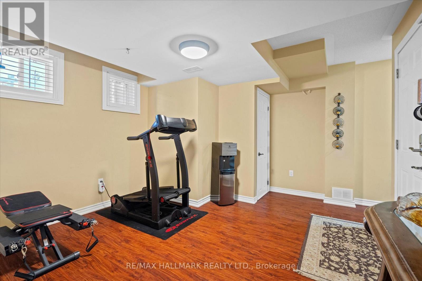 3358C Kingston Road, Toronto, ON - Indoor Photo Showing Gym Room