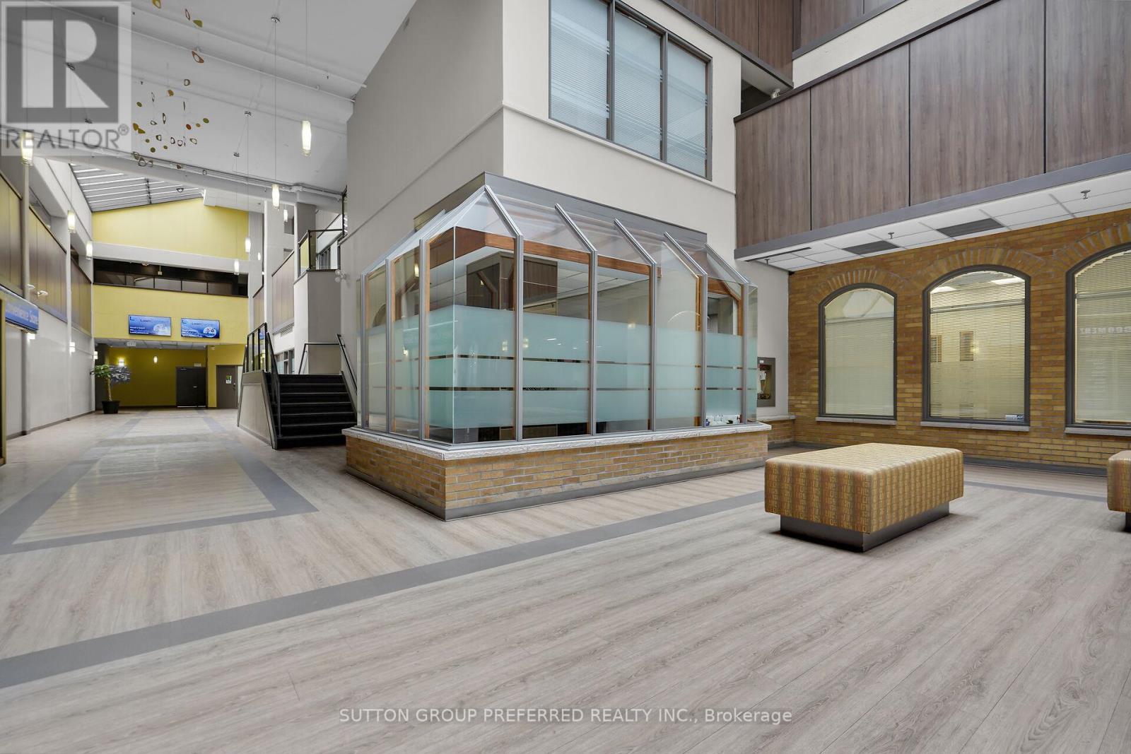 118-119 - 379 Dundas Street, London East (East K), ON