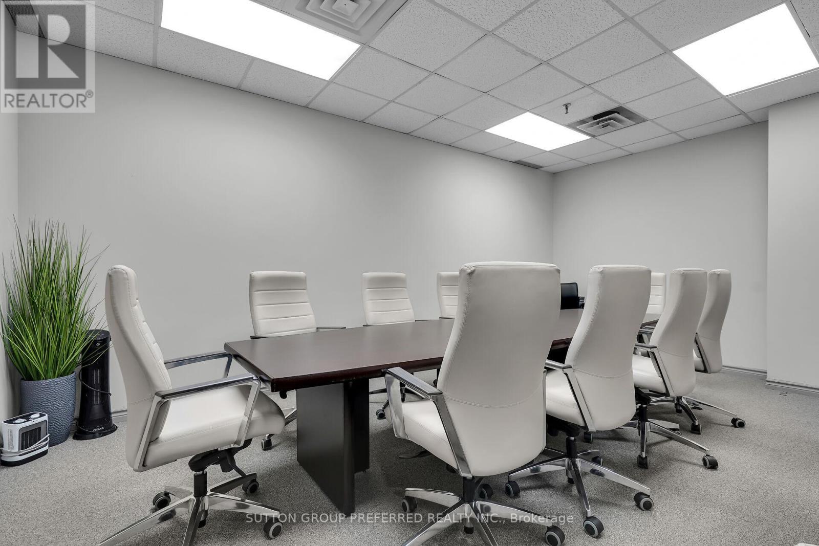 Boardroom - 118-119 - 379 Dundas Street, London East (East K), ON