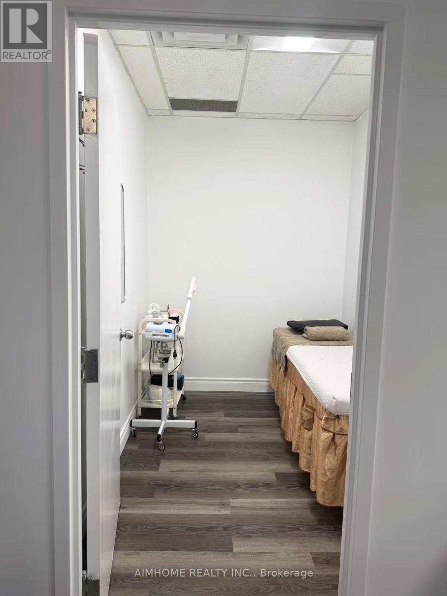 6A Yonge Street, Toronto, ON