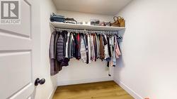 Walk In Closet -