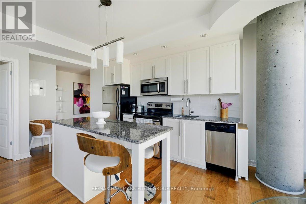 413 - 238 Besserer Street, Ottawa, ON - Indoor Photo Showing Kitchen With Stainless Steel Kitchen