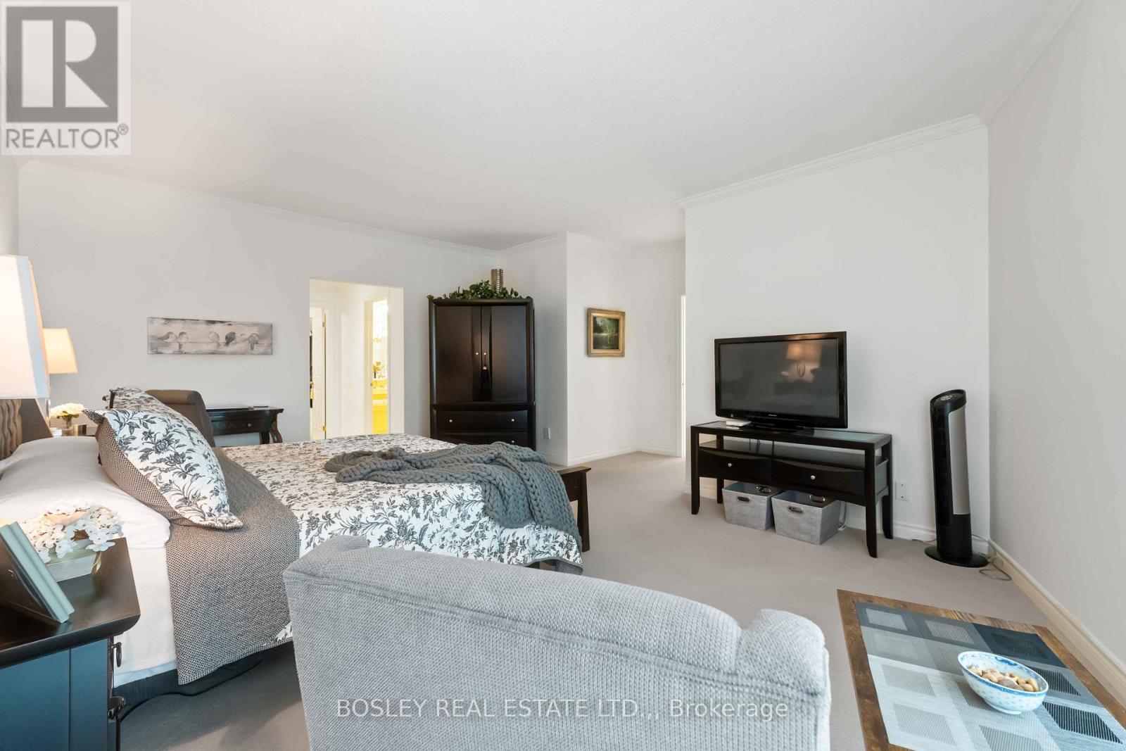 2603 - 701 Geneva Street, St. Catharines (Lakeshore), ON - Indoor Photo Showing Other Room