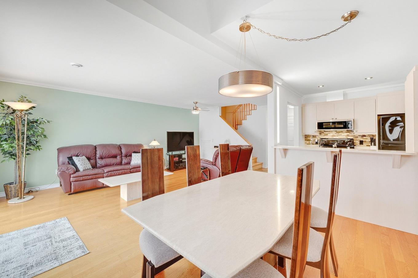 Vue d'ensemble - 10-780 Rue Bélanger, Saint-Jérôme, QC - Indoor Photo Showing Dining Room