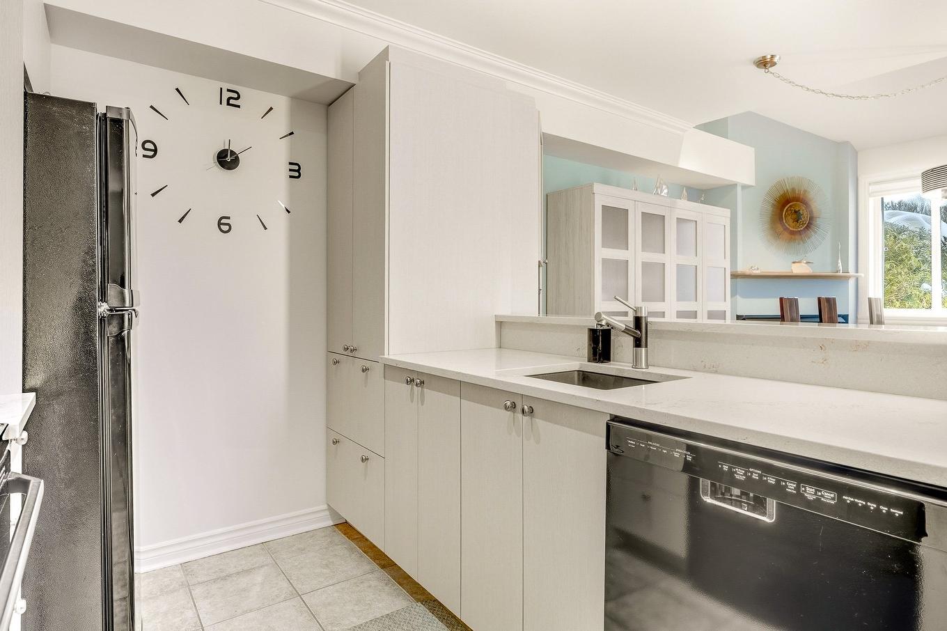 Cuisine - 10-780 Rue Bélanger, Saint-Jérôme, QC - Indoor Photo Showing Kitchen