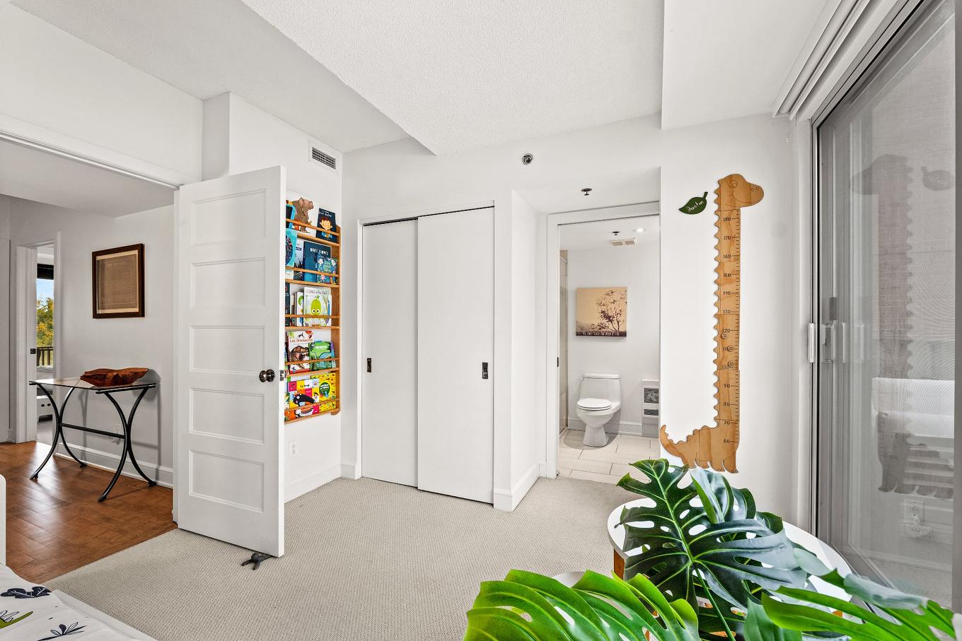 Chambre à coucher - 411-220 Ch. Du Golf, Montréal (Verdun/Île-Des-Soeurs), QC - Indoor Photo Showing Bedroom