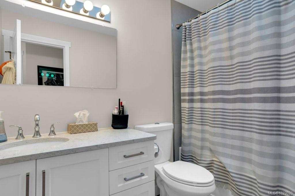 6069 Waldbank Rd, Nanaimo, BC