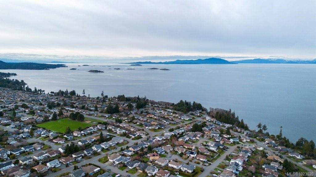 6069 Waldbank Rd, Nanaimo, BC