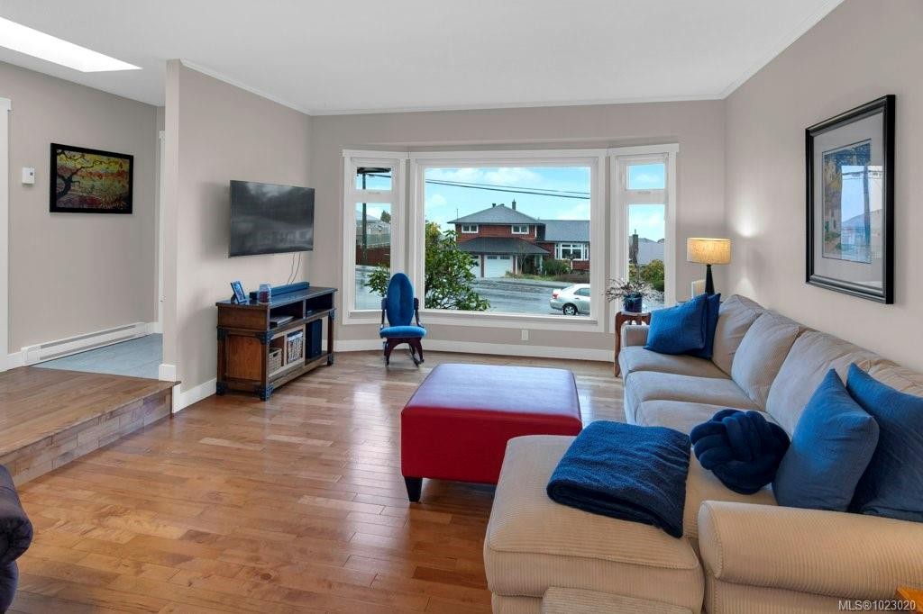 6069 Waldbank Rd, Nanaimo, BC