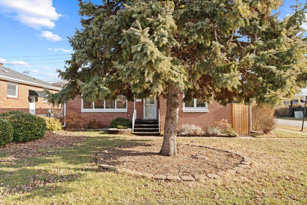 2496 Meldrum, Windsor, ON