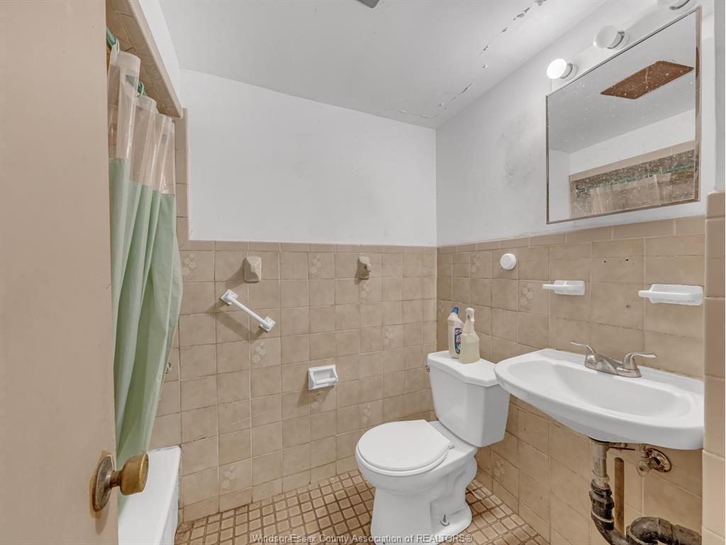 801 Victoria Avenue, Windsor, ON