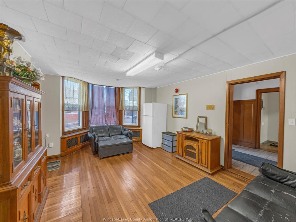 801 Victoria Avenue, Windsor, ON