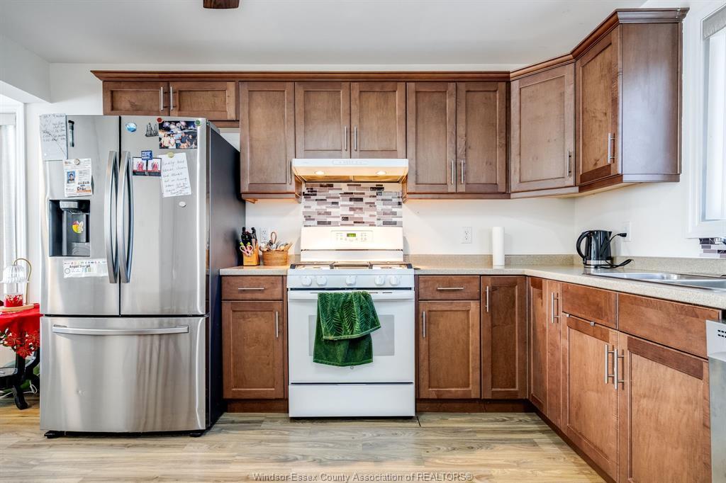 89 Oak Street East, Leamington, ON