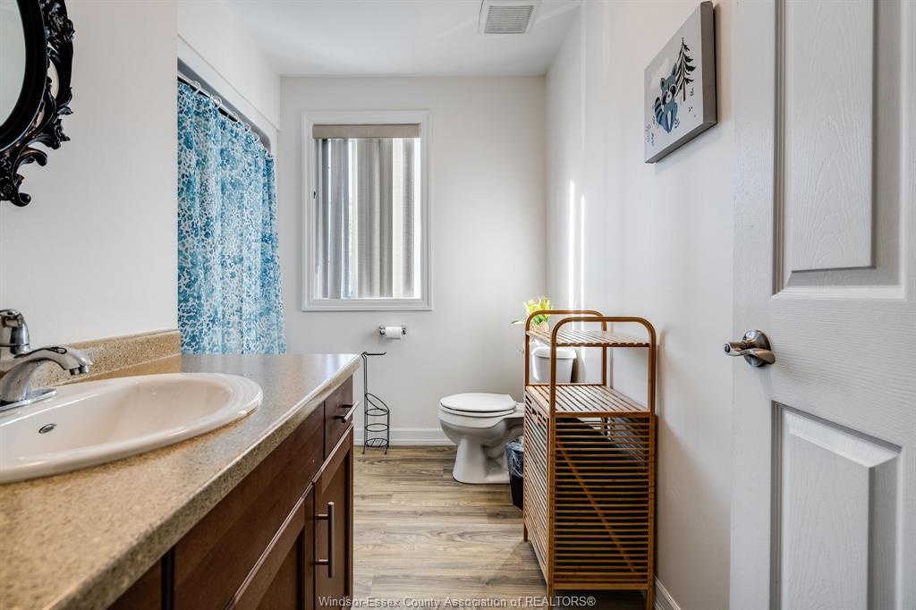 89 Oak Street East, Leamington, ON