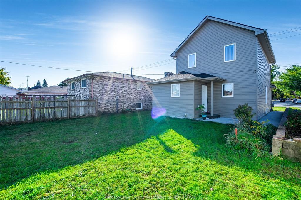 89 Oak Street East, Leamington, ON