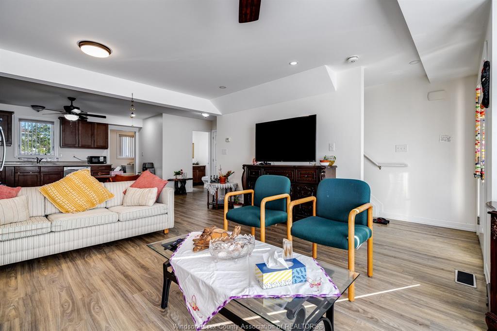 89 Oak Street East, Leamington, ON