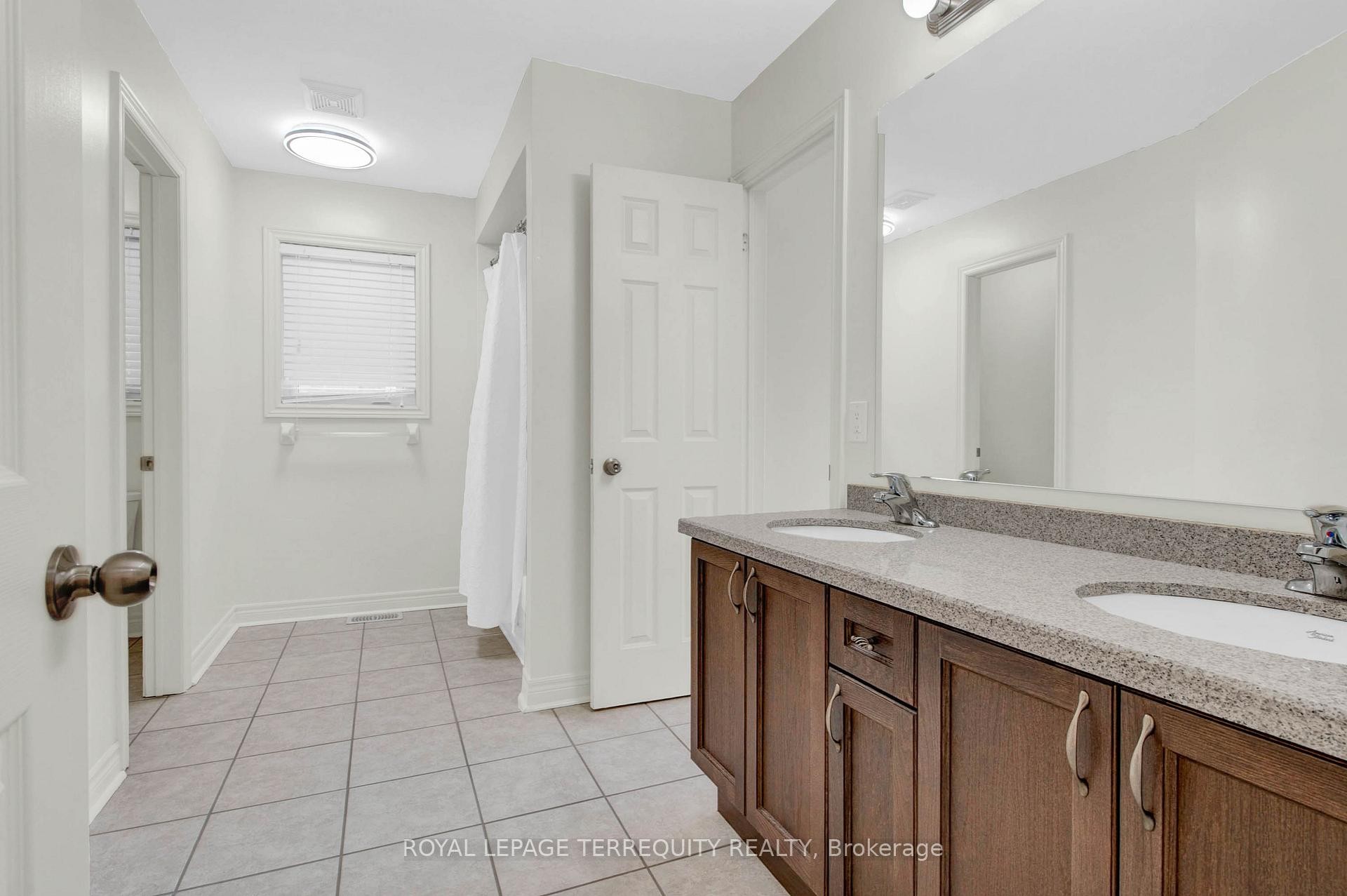 36 Crellin Street, Ajax, ON - Indoor Photo Showing Bathroom