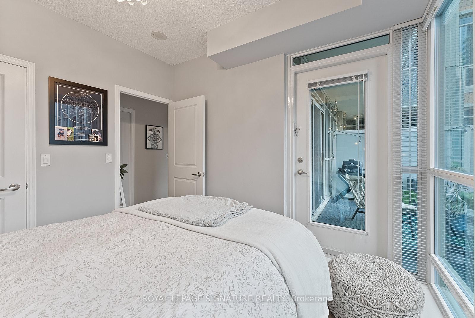 316-628 Fleet Street, Toronto, ON - Indoor Photo Showing Bedroom