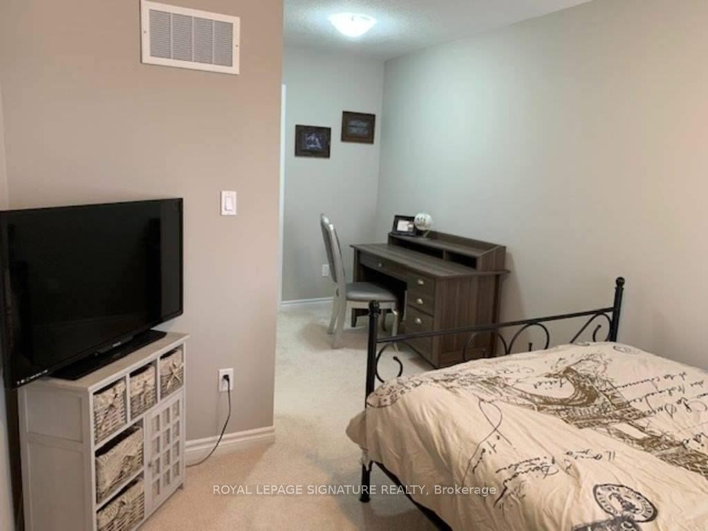 36 Daylily Lane, Kitchener, ON - Indoor Photo Showing Bedroom