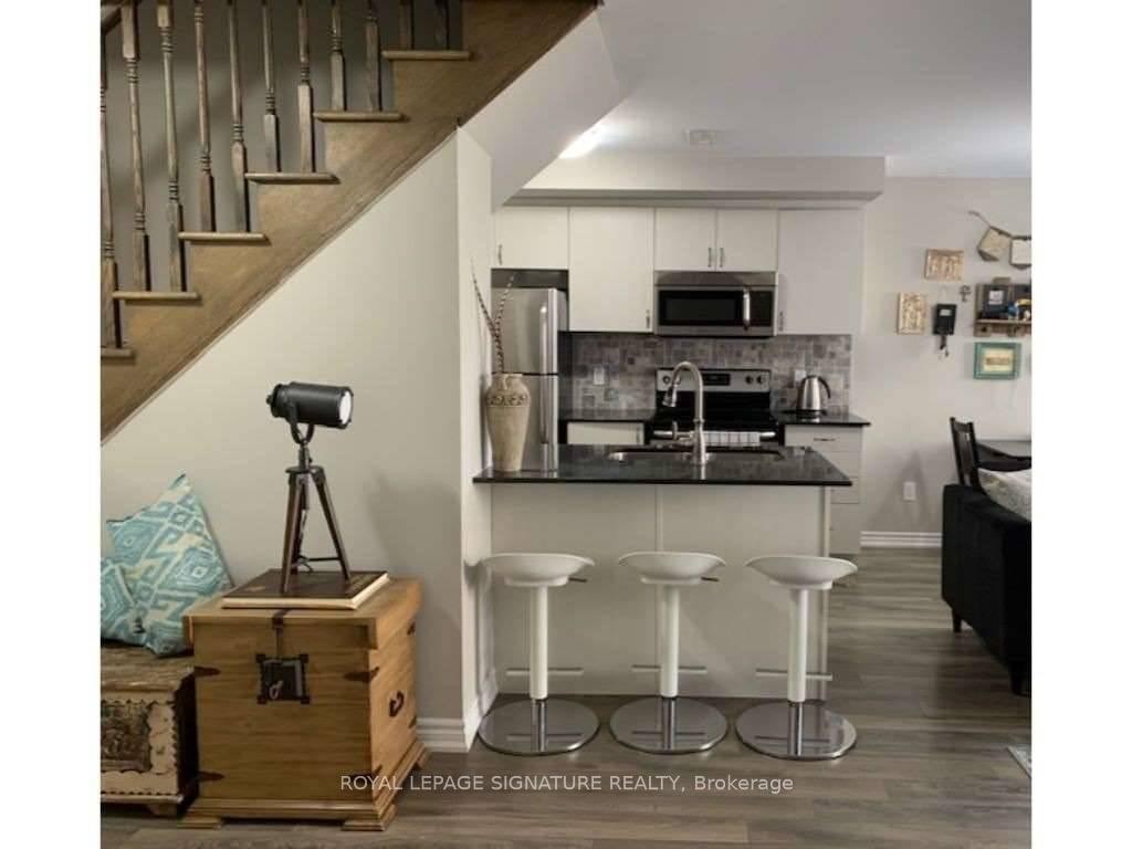 36 Daylily Lane, Kitchener, ON - Indoor Photo Showing Kitchen