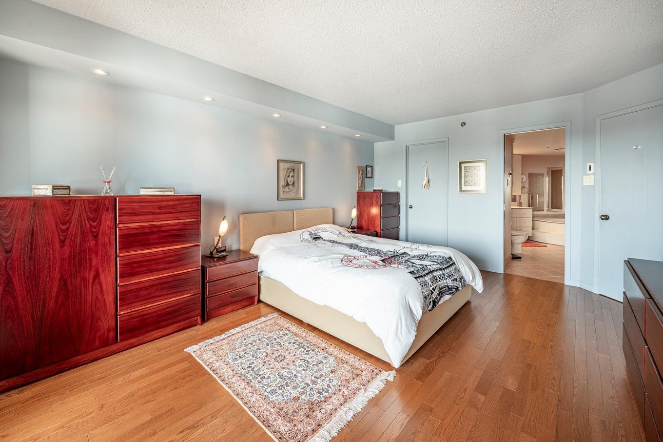 Chambre à coucher principale - 1301-5115 Boul. De L'Assomption, Montréal (Rosemont/La Petite-Patrie), QC - Indoor Photo Showing Bedroom