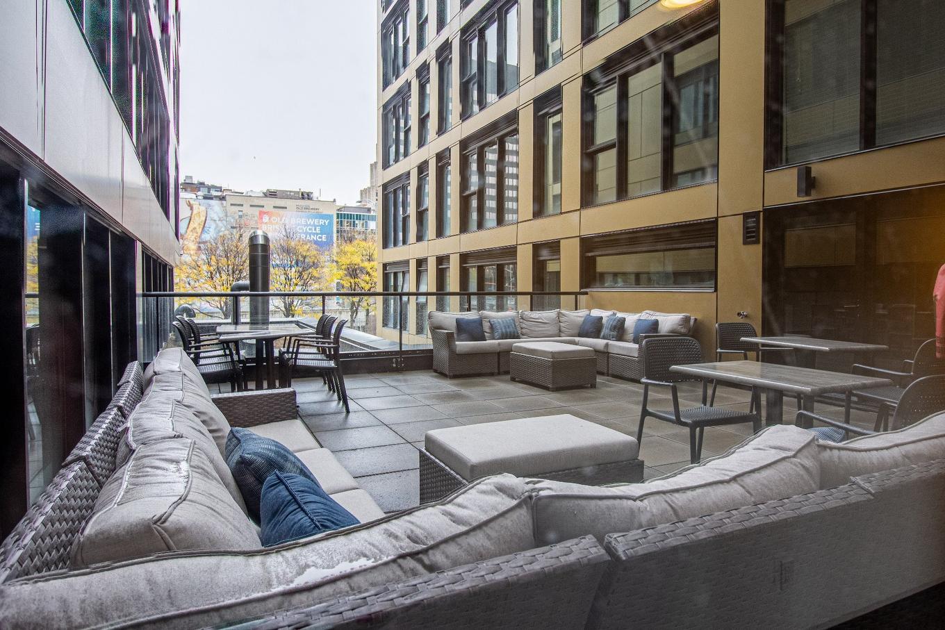 Autre - 309-1 Av. Viger O., Montréal (Ville-Marie), QC - Outdoor With Exterior