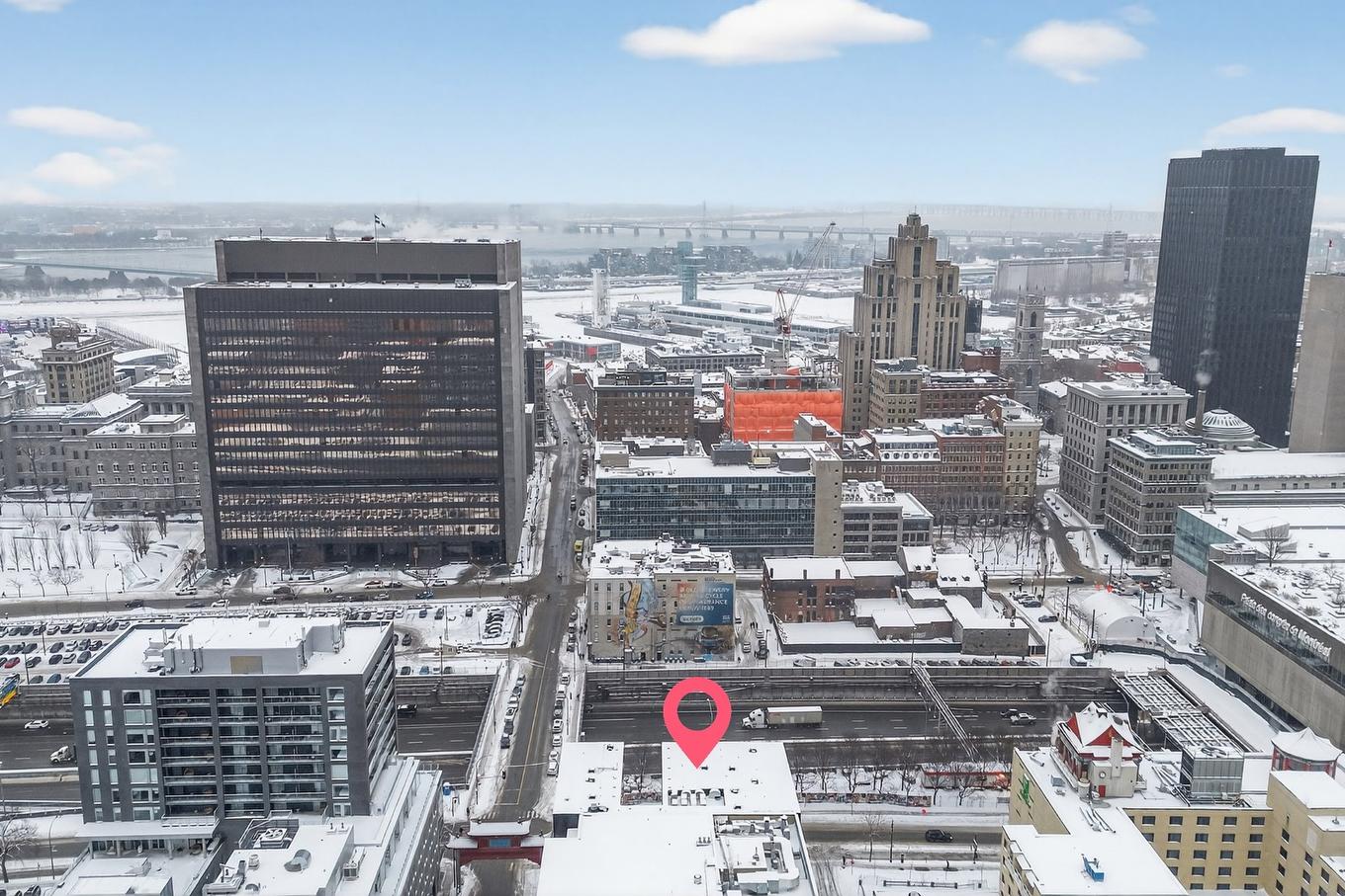 Photo aérienne - 407-1 Av. Viger O., Montréal (Ville-Marie), QC - Outdoor With View
