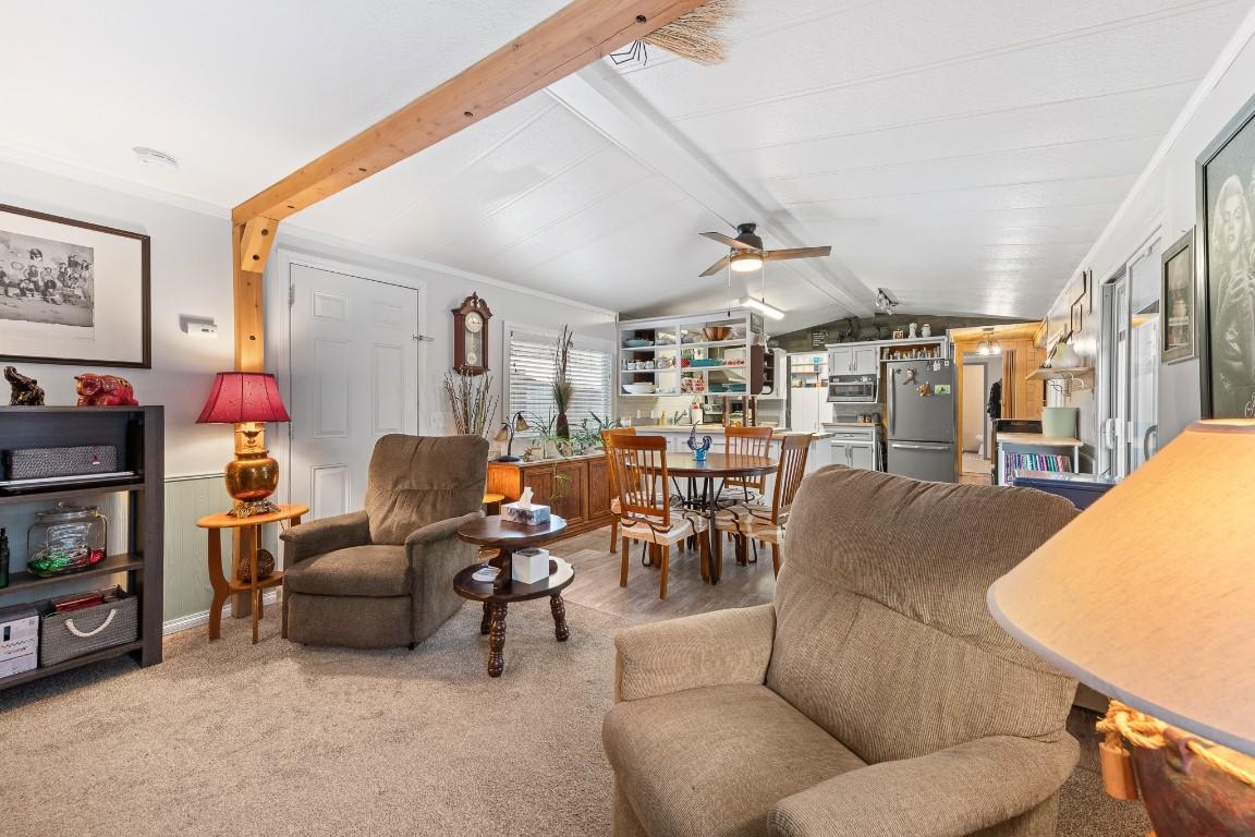 5807 Birch Avenue, Kitchener, BC