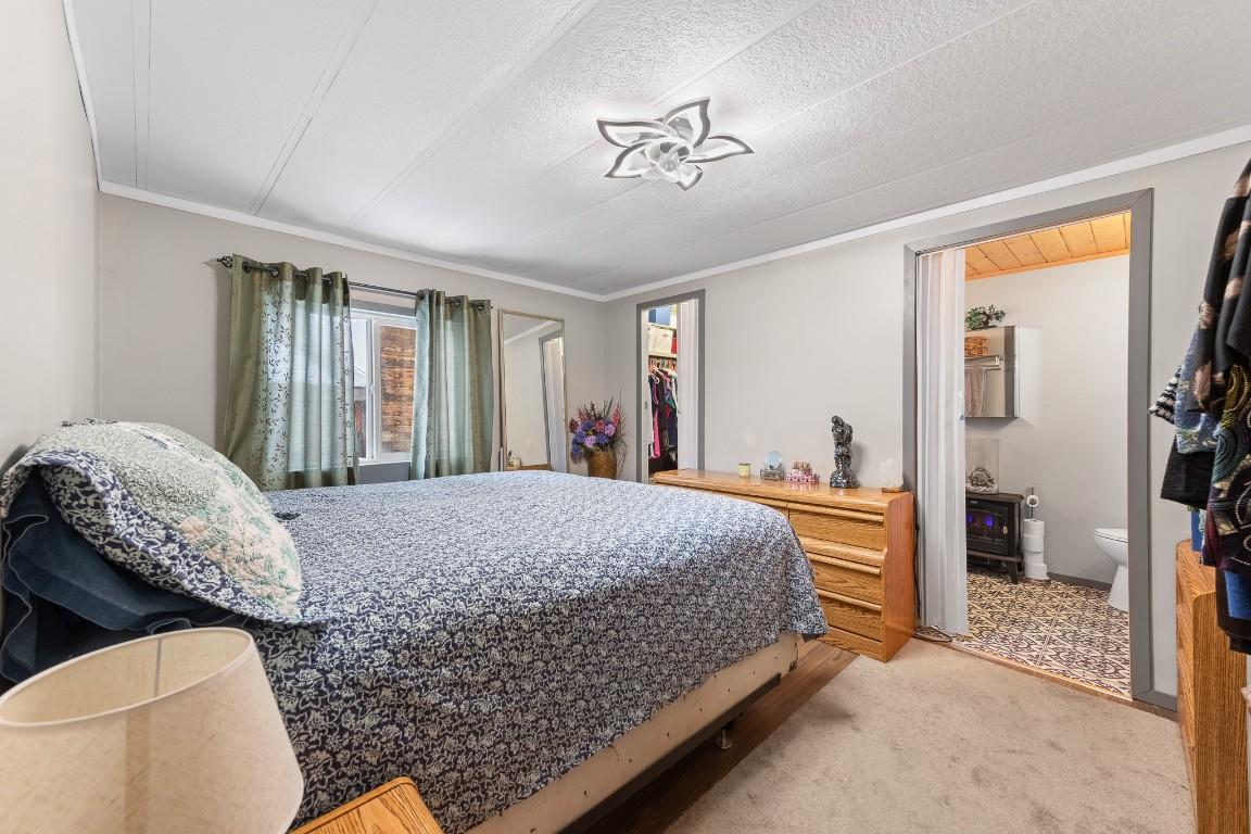 5807 Birch Avenue, Kitchener, BC