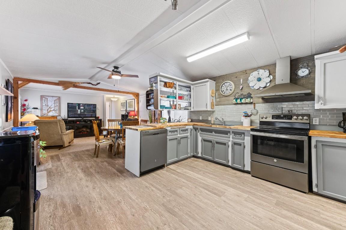 5807 Birch Avenue, Kitchener, BC