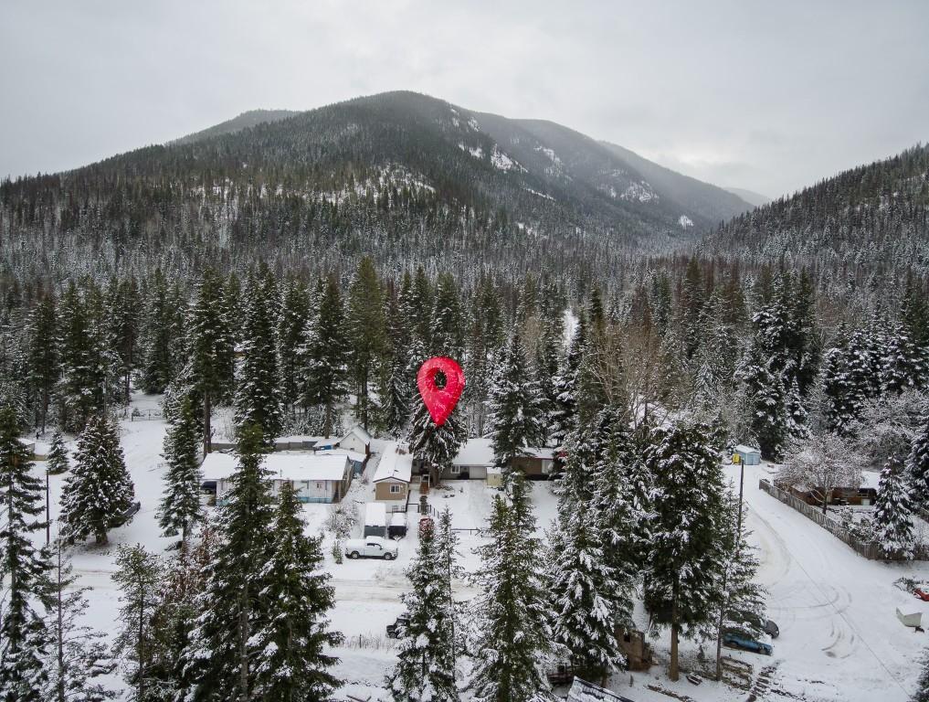 5807 Birch Avenue, Kitchener, BC