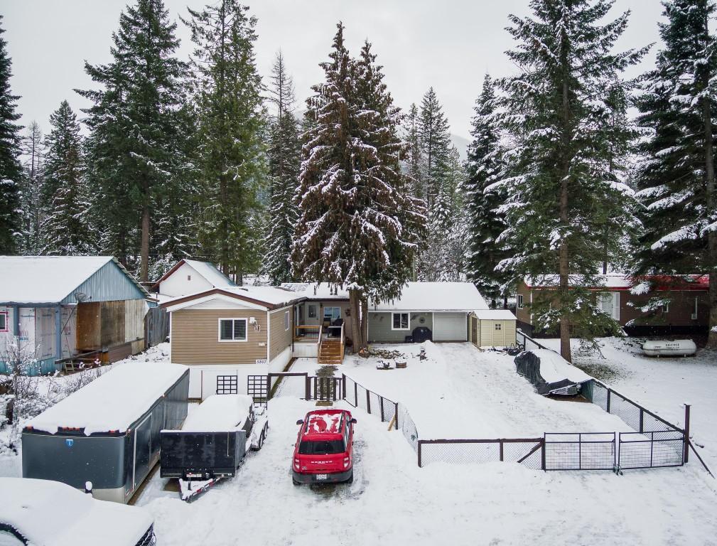 5807 Birch Avenue, Kitchener, BC